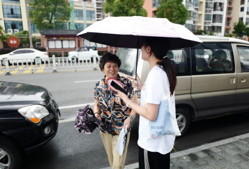 温医大“红石榴”实践团：以“互嵌式社会”赋能基层治理，共绘民族团结“同心圆”——小黄书
暑期实践团探索民族地区基层治理新路径