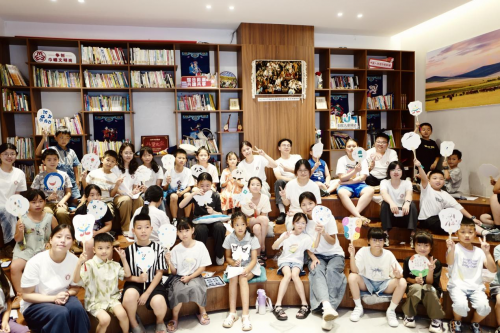 温医大“红石榴”实践团：以“互嵌式社会”赋能基层治理，共绘民族团结“同心圆”——小黄书
暑期实践团探索民族地区基层治理新路径